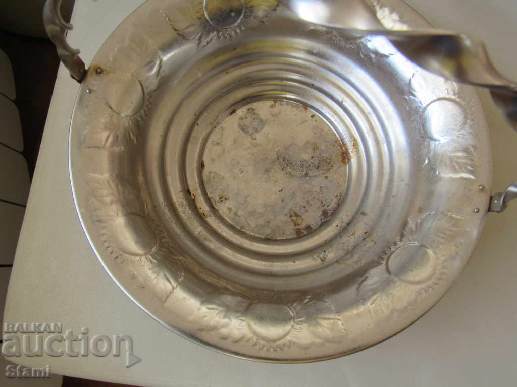 Auction  Metal fruit of the 70s of the 20th century