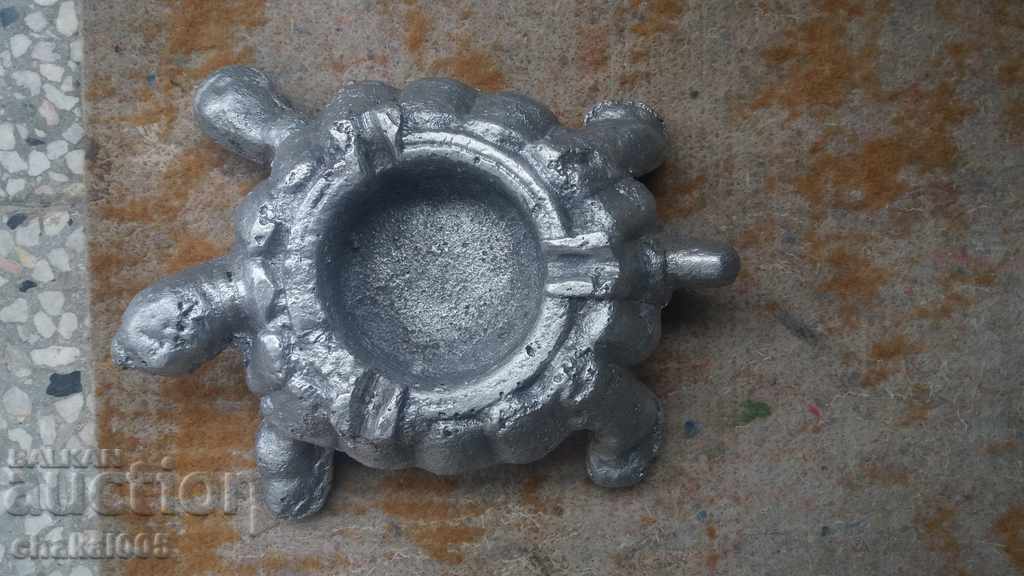 Aluminum ashtray