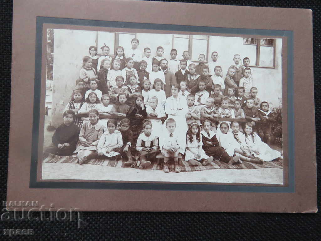 STAR PHOTOGRAPHY with price 19.99 BGN | € 10.22 STAR PHOTOGRAPHY with price 19.99 BGN | € 10.22