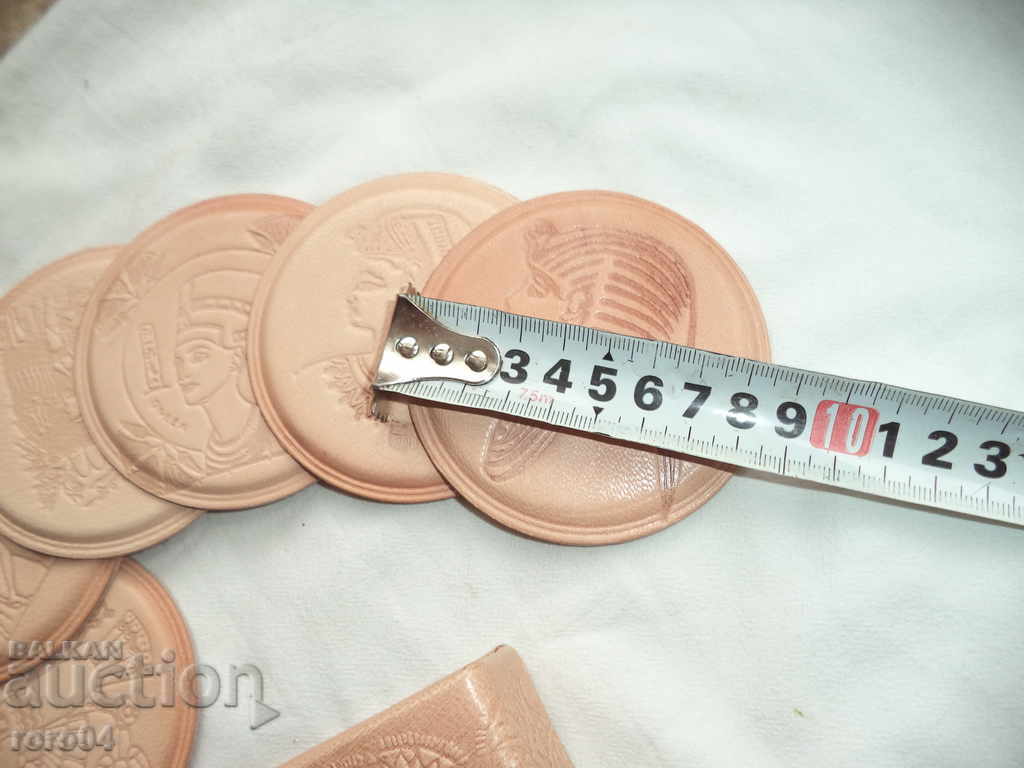 Auction  BIRDS / CHESS PURCHASES - PURE NEW