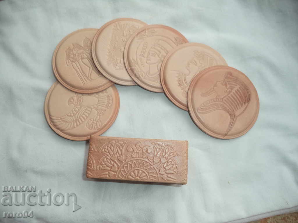 BIRDS / CHESS PURCHASES - PURE NEW - 7