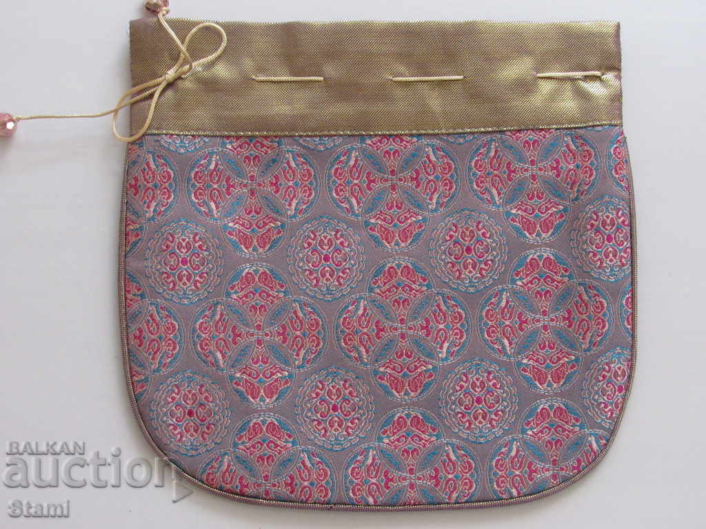 Delivery of A traditional DELL cloth pouch from Mongolia-12 Delivery of A traditional DELL cloth pouch from Mongolia-12