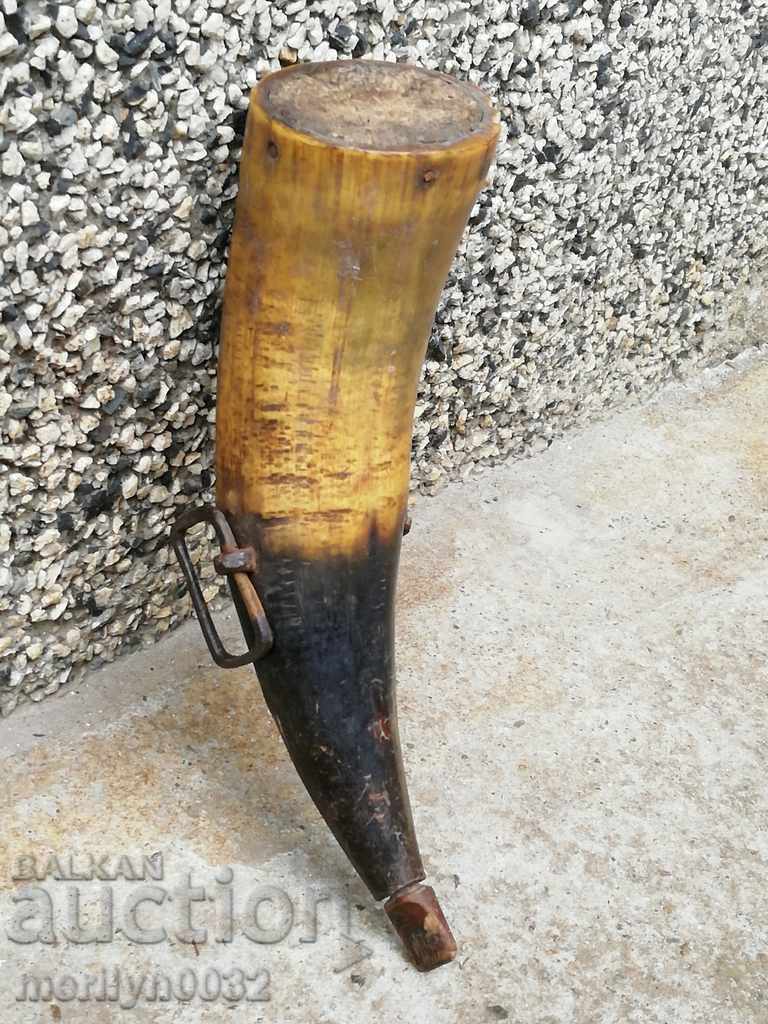 Ancient horned horn powder magazine for a rifle, Pishtov Ancient horned horn powder magazine for a rifle, Pishtov