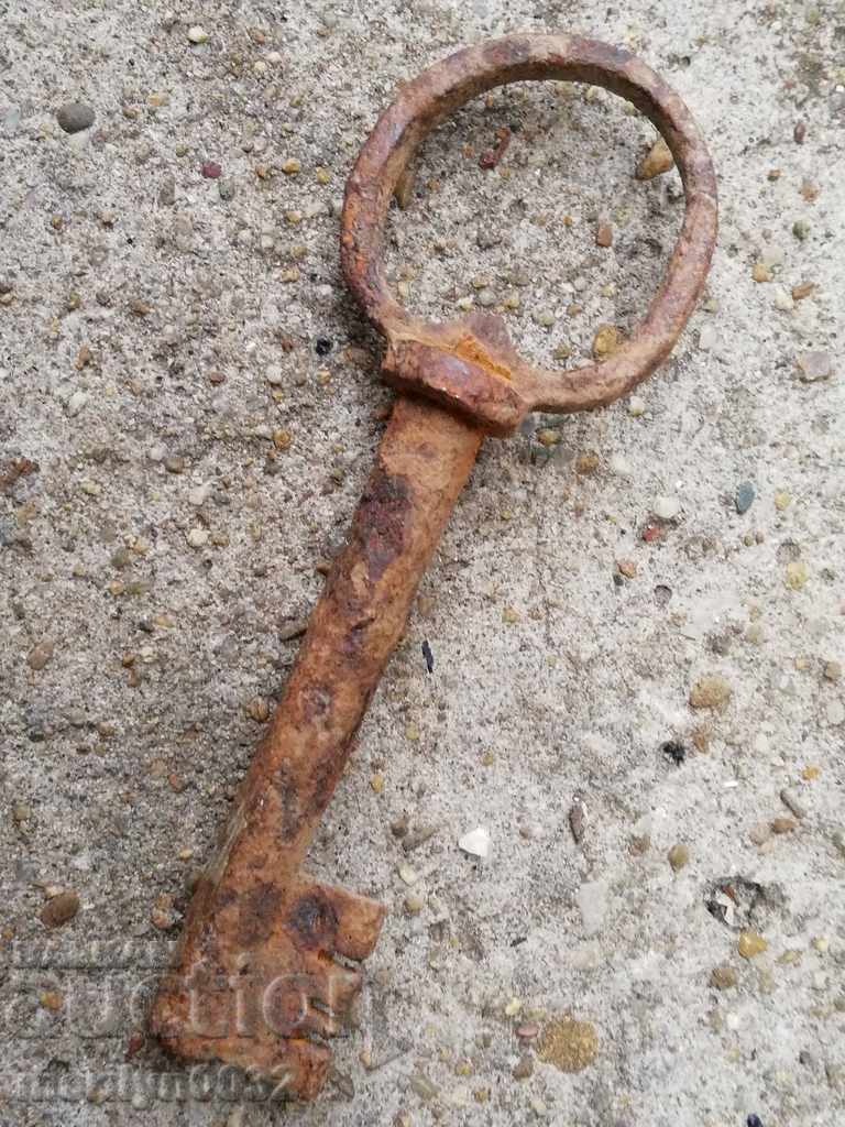 Ancient handwheel key with price 59.00 BGN | € 30.17 Ancient handwheel key with price 59.00 BGN | € 30.17