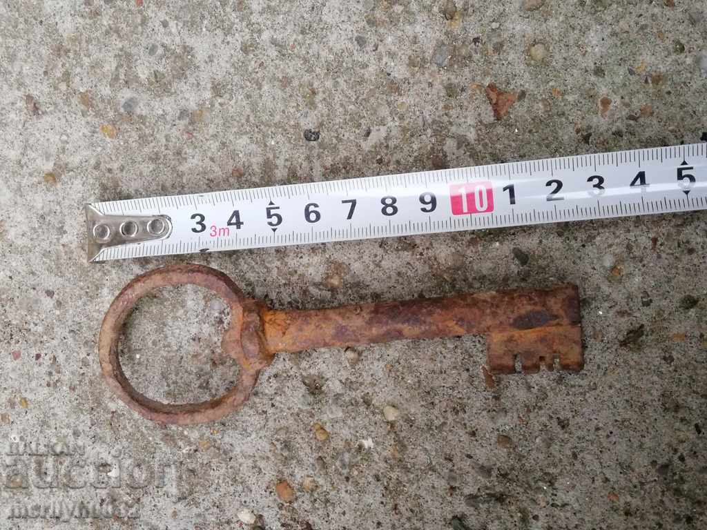 Ancient handwheel key - 6 Ancient handwheel key - 6