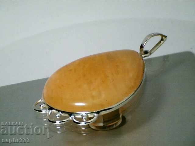 Unique silver medallion with orange Adventurer - 7 Unique silver medallion with orange Adventurer - 7