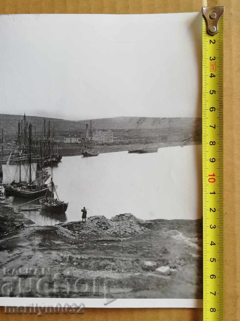 A photo from the FTT, copied from the original - 5 A photo from the FTT, copied from the original - 5