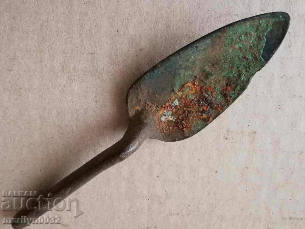 Renaissance bronze napkin with initials - 5