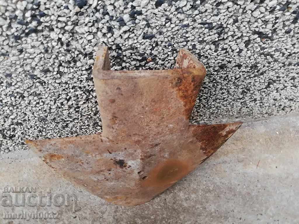 Old wagon plow, plow, lump with the Skoda logo - 6 Old wagon plow, plow, lump with the Skoda logo - 6