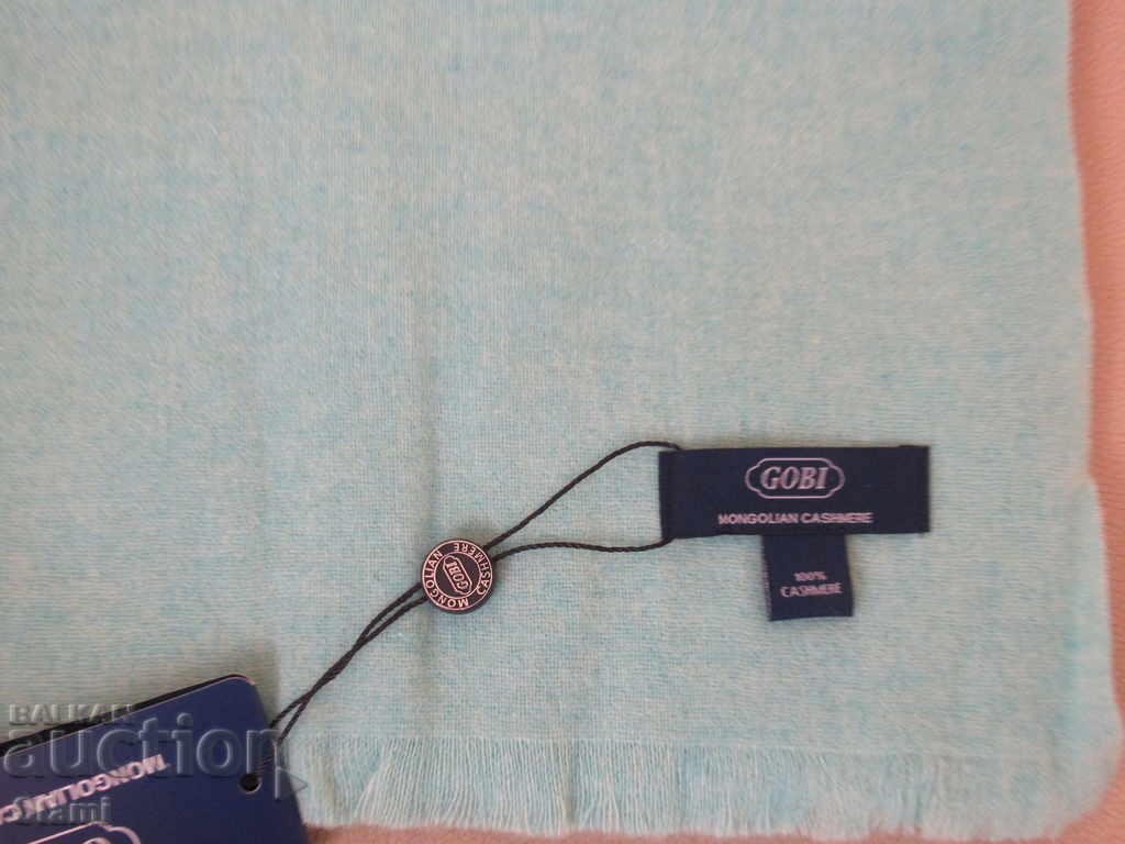 Eșarfă fină 100% cașmir, culoare mentă, Mongolia cu preț 139.00 BGN | € 71.07 Eșarfă fină 100% cașmir, culoare mentă, Mongolia cu preț 139.00 BGN | € 71.07