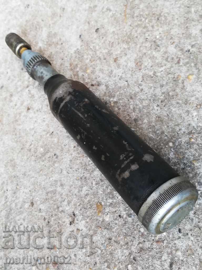 An ancient army motorcycle, a motorcycle grease gun with price 32.00 BGN | € 16.36 An ancient army motorcycle, a motorcycle grease gun with price 32.00 BGN | € 16.36