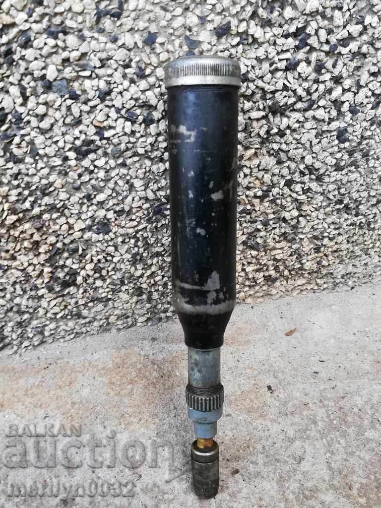 An ancient army motorcycle, a motorcycle grease gun - 6 An ancient army motorcycle, a motorcycle grease gun - 6