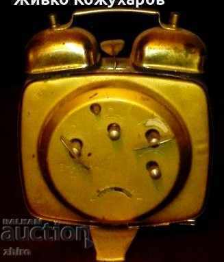 Auction  LOT of 2 alarm clocks