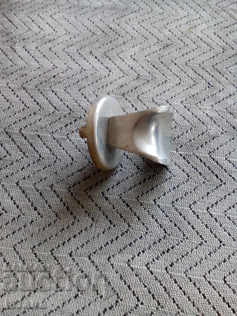 Old handle for the lock with price 6.00 BGN | € 3.07 Old handle for the lock with price 6.00 BGN | € 3.07