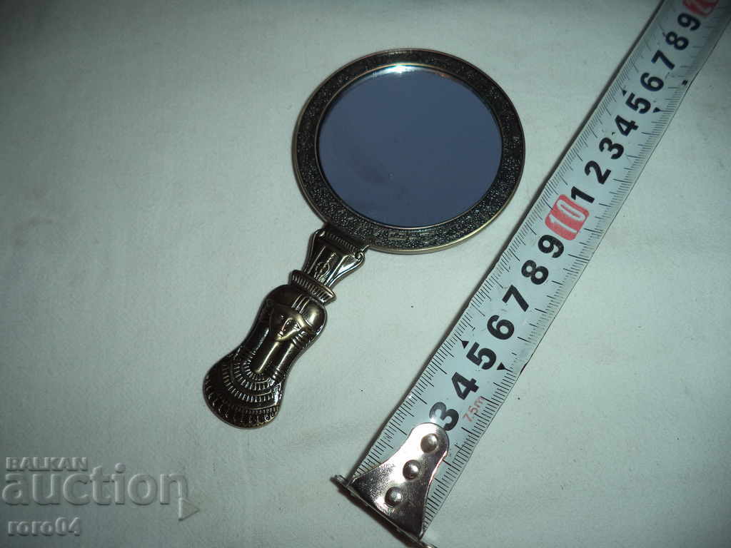 BEAUTIFUL LADY GLASS with price € 11.99 | 23.45 BGN