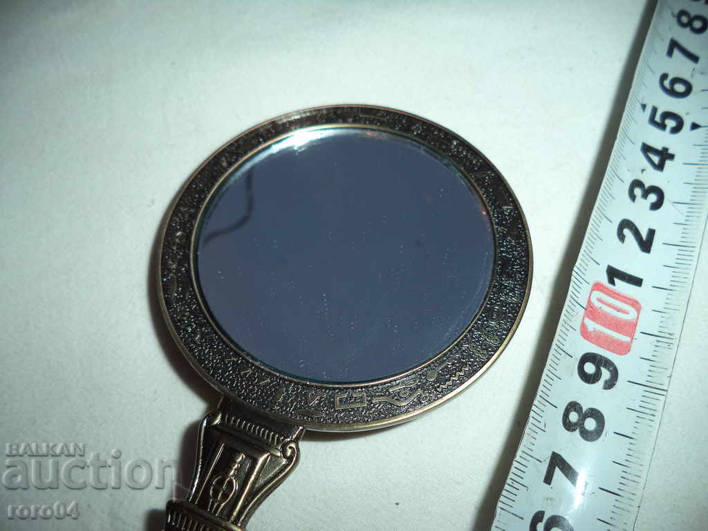 Auction BEAUTIFUL LADY GLASS Auction BEAUTIFUL LADY GLASS