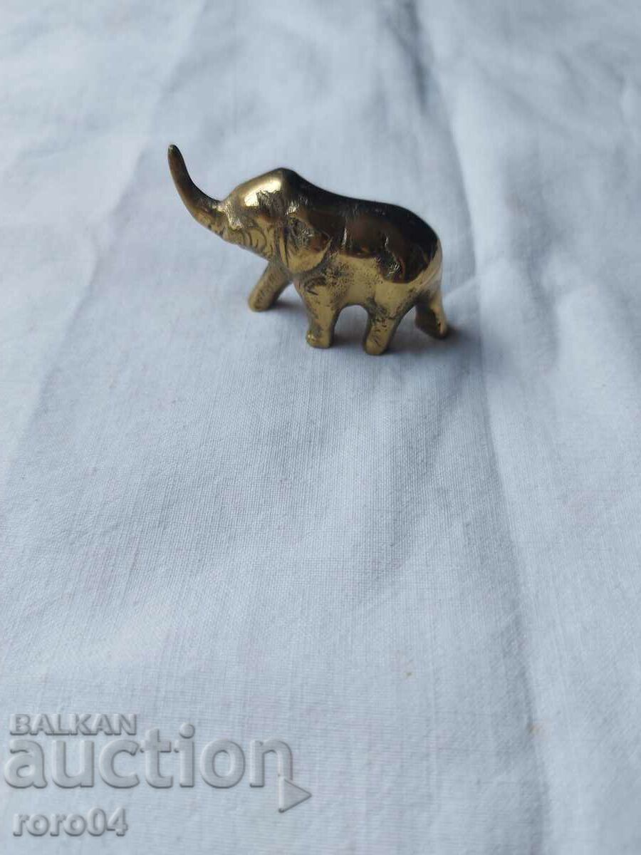 BEAUTIFUL OLD BRONZE MASIVE SCULPTURE ON SLONCHE with price 65.00 BGN | € 33.23 BEAUTIFUL OLD BRONZE MASIVE SCULPTURE ON SLONCHE with price 65.00 BGN | € 33.23