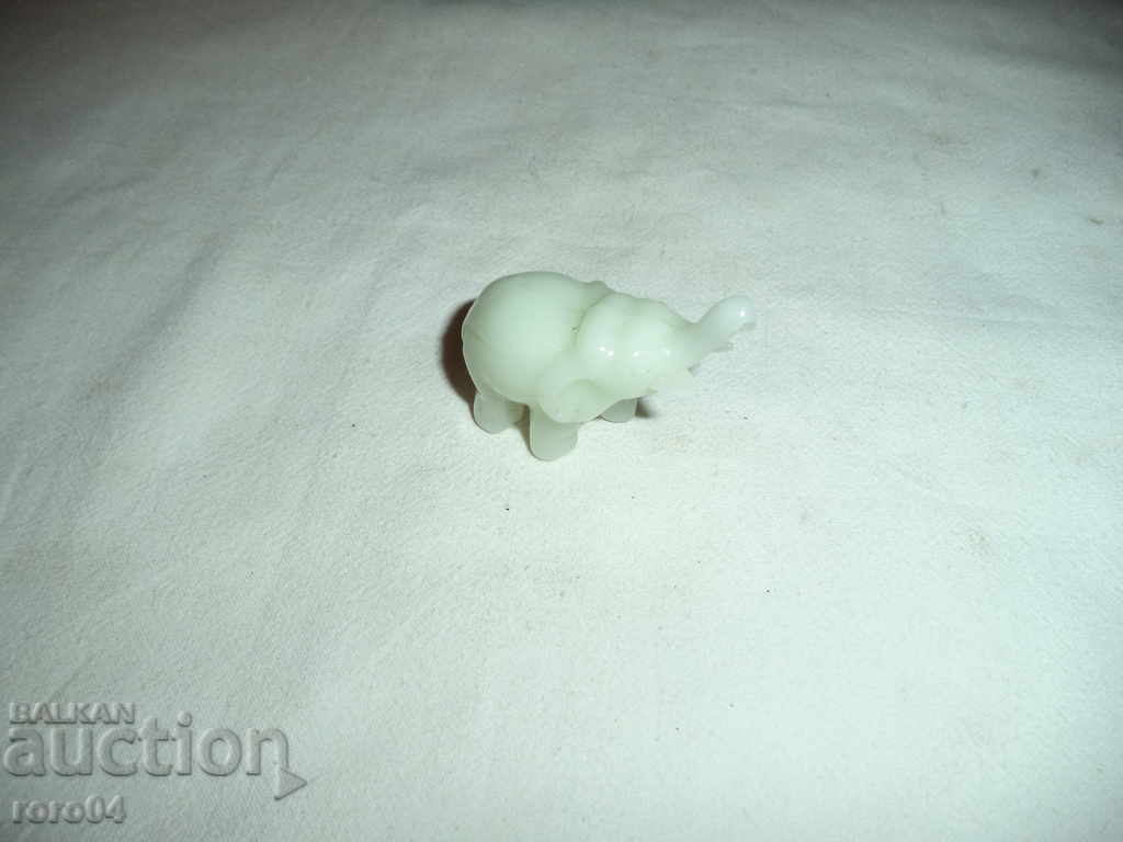 OLD GLASS SCULPTURE ON SLOPE with price 15.30 BGN | € 7.82 OLD GLASS SCULPTURE ON SLOPE with price 15.30 BGN | € 7.82