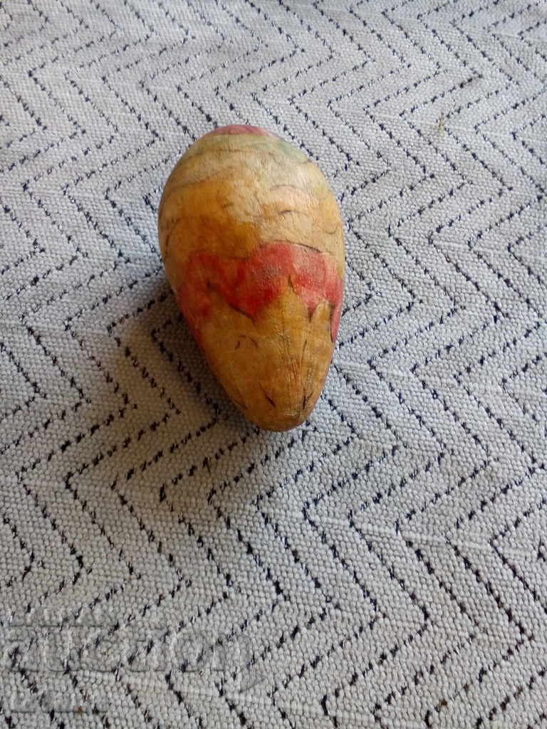Old wooden egg with price 5.00 BGN | € 2.56