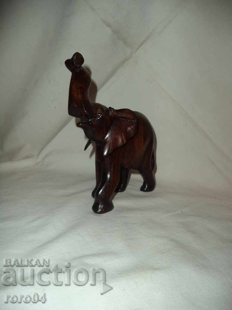 ΜΟΝΑΔΙΚΟ ΜΕΓΑΛΟ ΠΑΛΑΙΟ ΞΕΧΩΡΙΣΜΕΝΟ ΣΑΛΟΝΙ με τιμή € 89.99 | 176.01 BGN