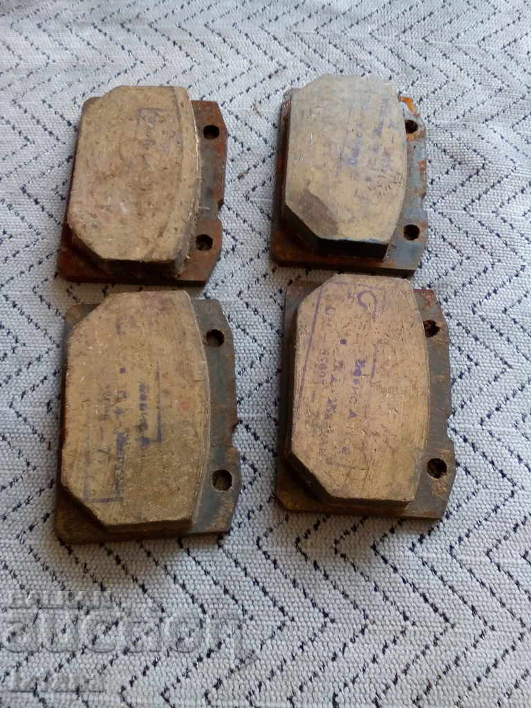 Vechi FERREST LADA LADA, LADA, VAZ, JIGUILI cu preț 40.00 BGN | € 20.45