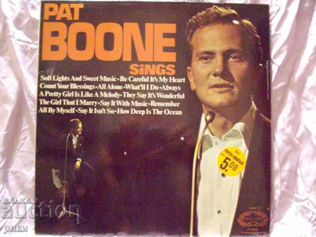 Pat Boone - Pat Boone cântă