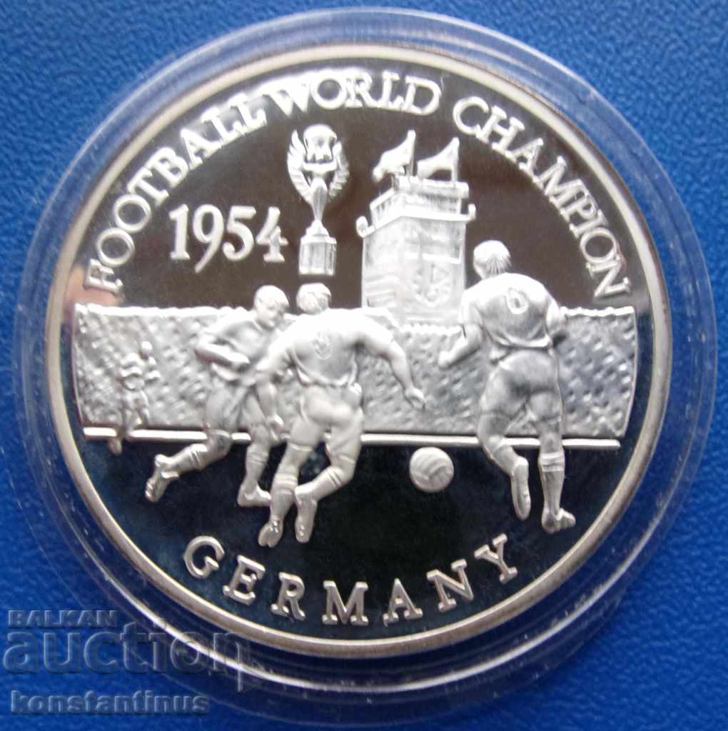 Ζάμπια 500 Κβαντικό 2001 ΑΠΟΔΕΙΞΗ UNC Σπάνια με τιμή € 28.12 | 55.00 BGN