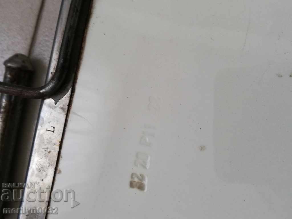 Delivery of Old porcelain platter tray, plateau Delivery of Old porcelain platter tray, plateau