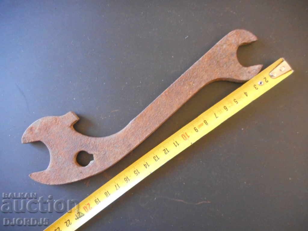 Old key with price 3.00 BGN | € 1.53