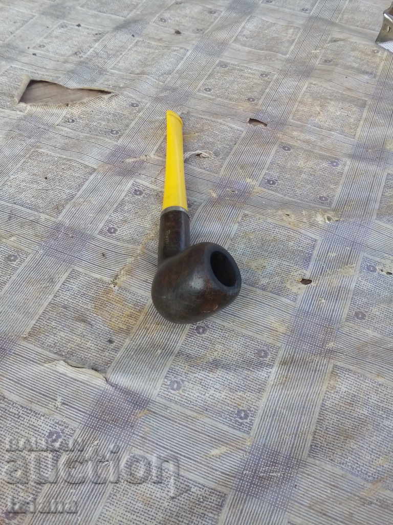 Old pipe Bruyer with price 25.00 BGN | € 12.78 Old pipe Bruyer with price 25.00 BGN | € 12.78