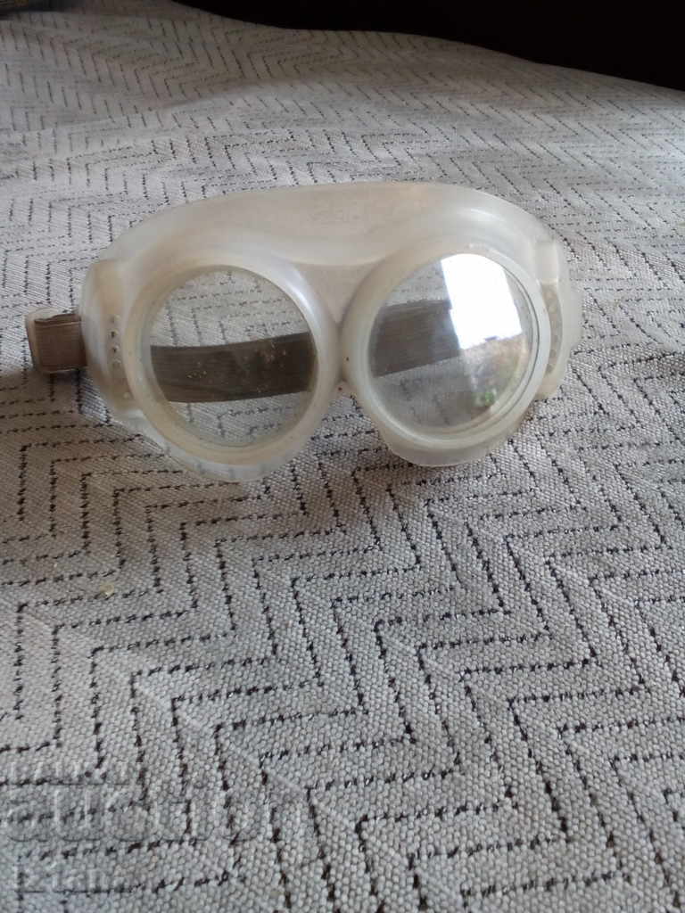 Old protective glasses Katowice