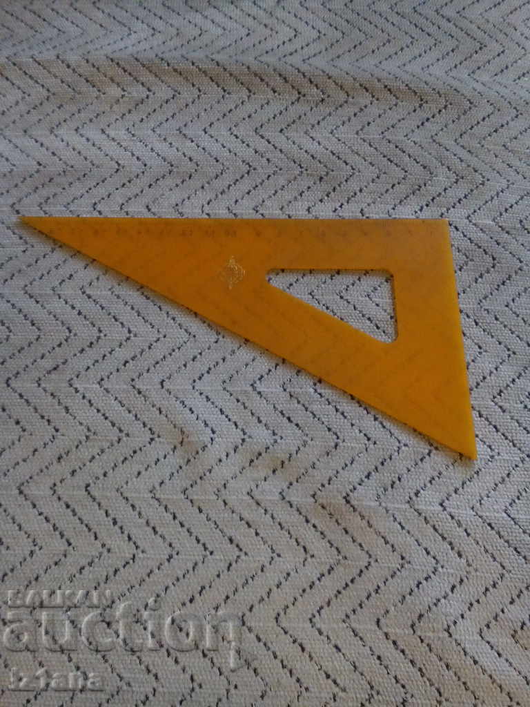 Auction Old SKALA triangle Auction Old SKALA triangle