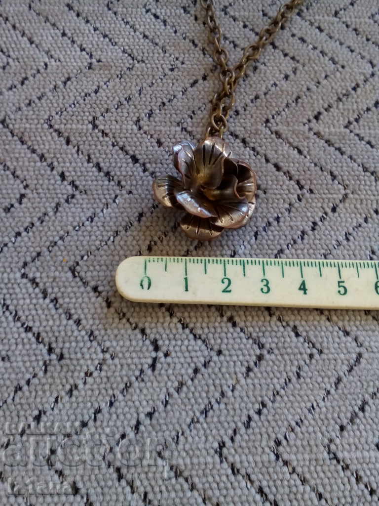 Auction An old necklace, a necklace, a necklace Auction An old necklace, a necklace, a necklace