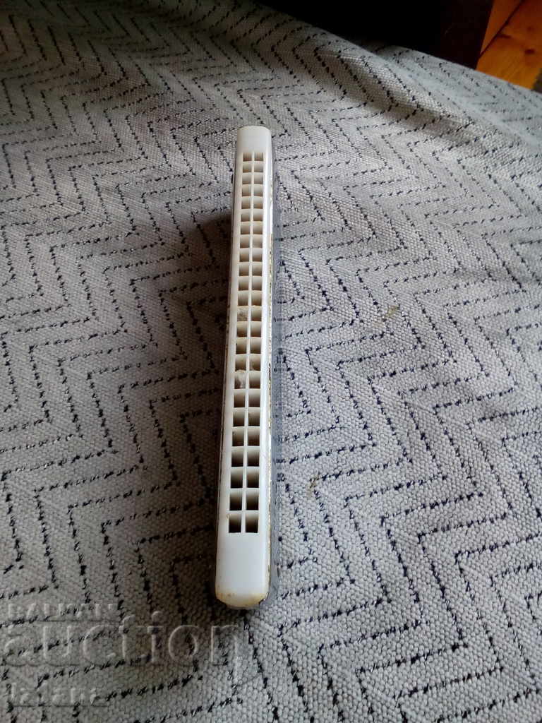 Delivery of Old harmonica HERO Delivery of Old harmonica HERO