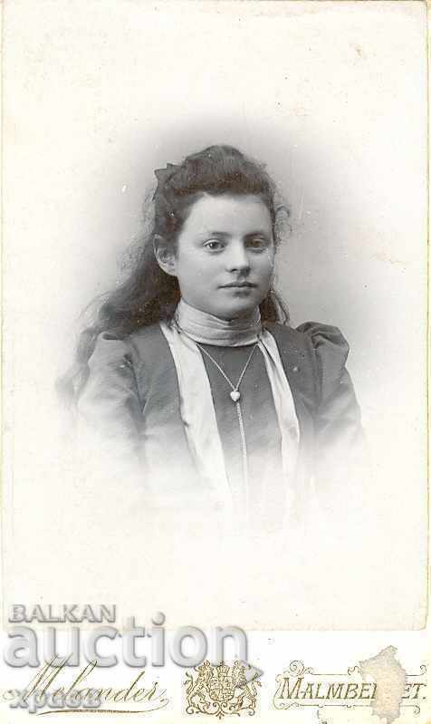 OLD PHOTOGRAPH - CARDBOARD - M0494