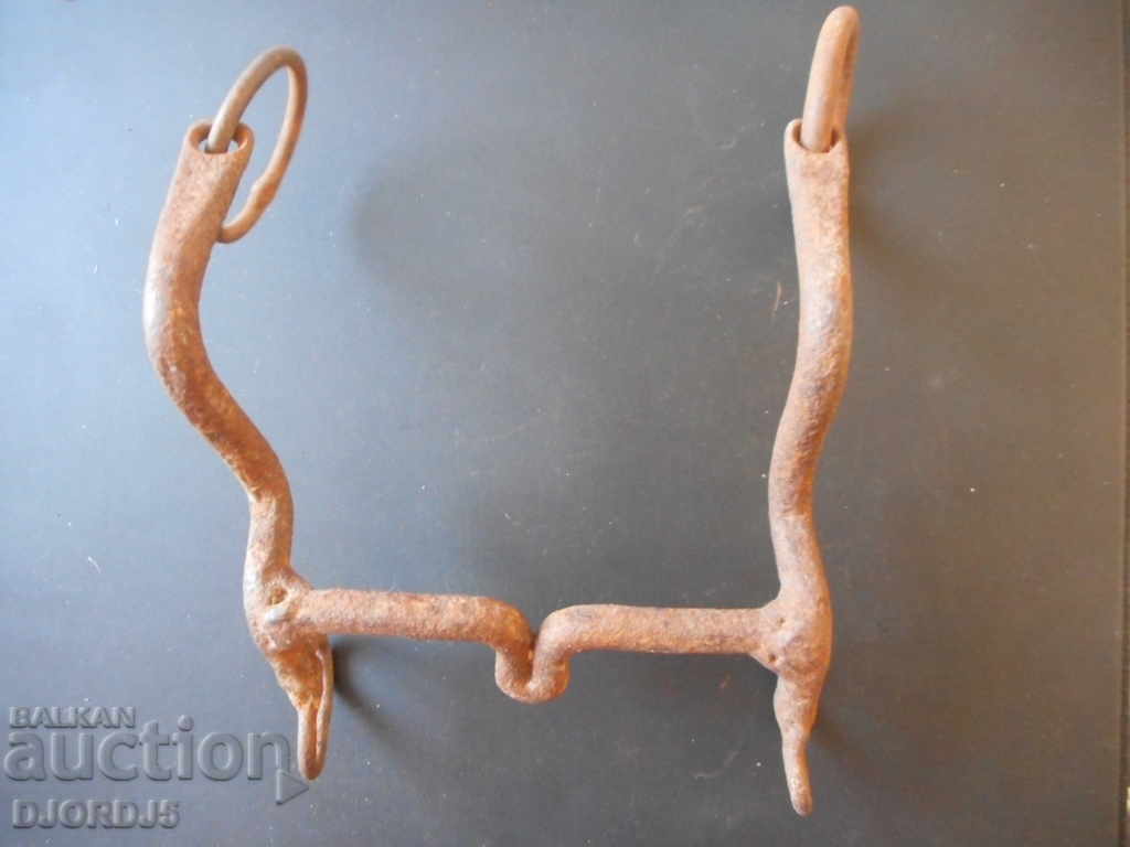 Delivery of Old bridle Delivery of Old bridle