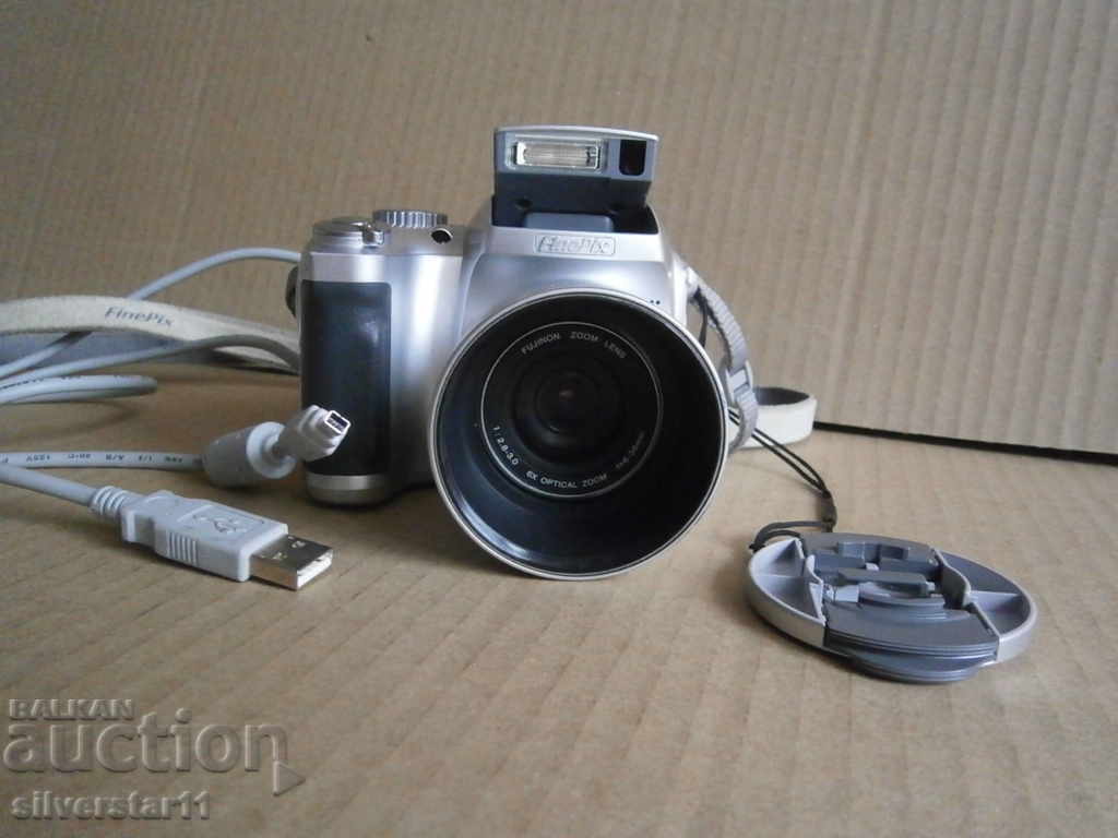 JAPAN FUJIFILM S304 Finepix retro operating camera with price 75.00 BGN | € 38.35 JAPAN FUJIFILM S304 Finepix retro operating camera with price 75.00 BGN | € 38.35