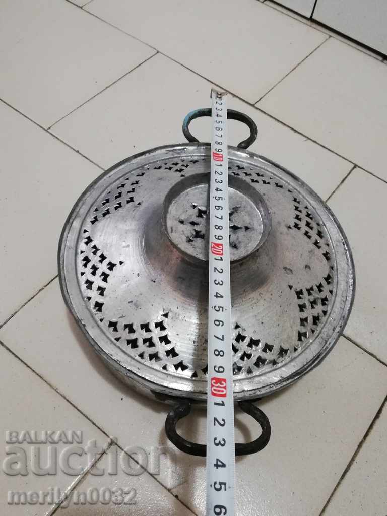 An old tinned pot, a baker's copper pot with lid with price 175.00 BGN | € 89.48