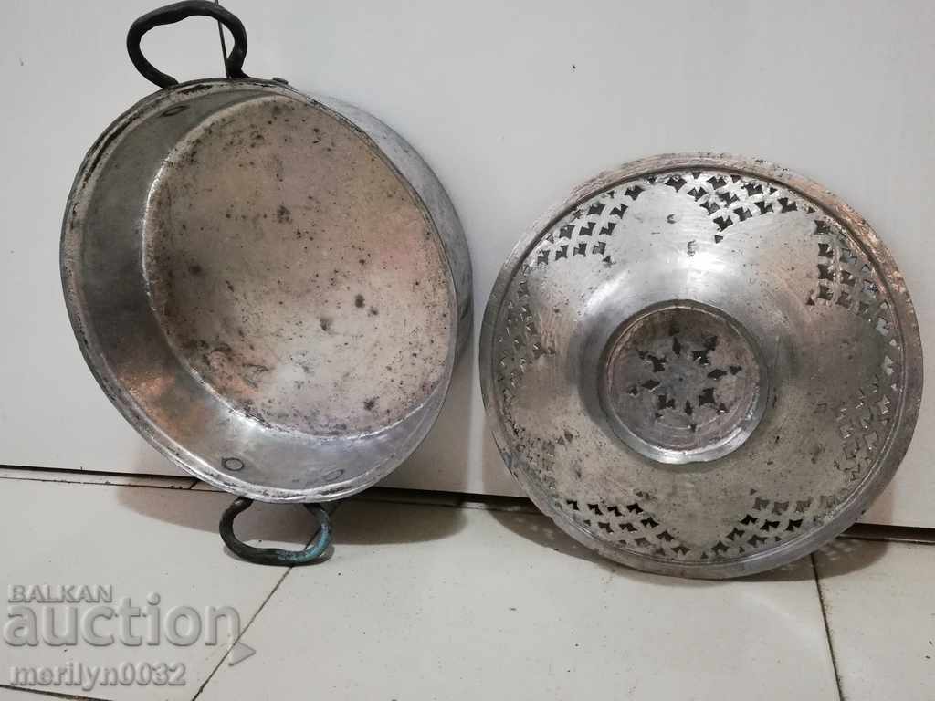 An old tinned pot, a baker's copper pot with lid - 6