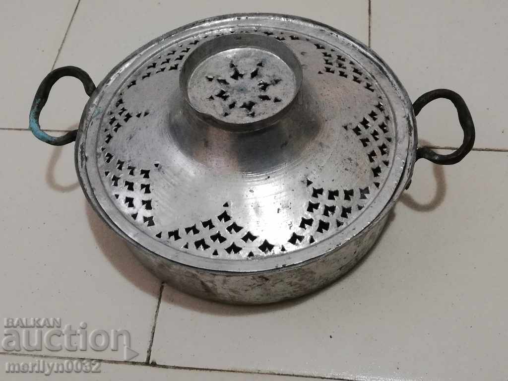 An old tinned pot, a baker's copper pot with lid - 7