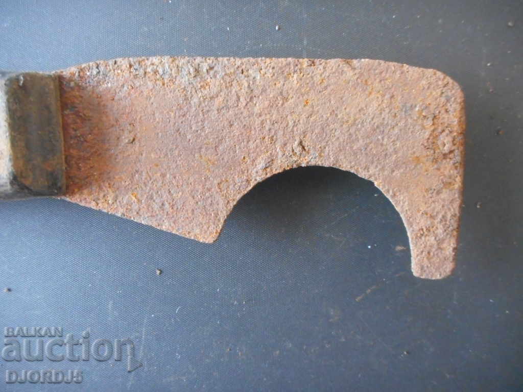 Auction Old tool Auction Old tool