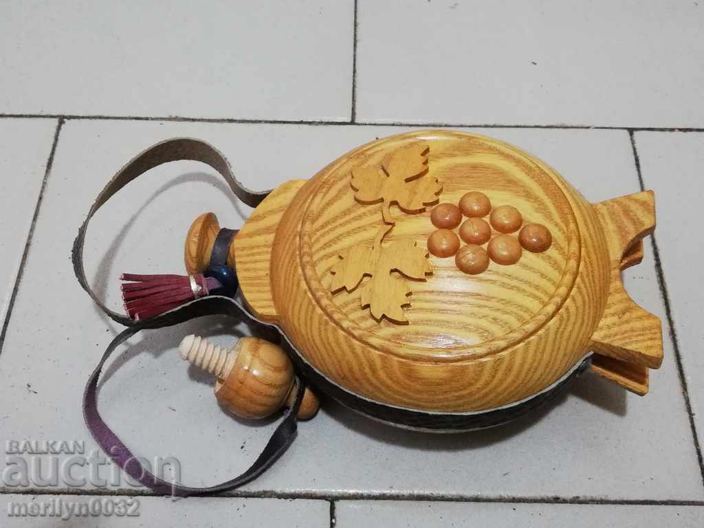 Auction Threaded cookware, bake, wooden Auction Threaded cookware, bake, wooden