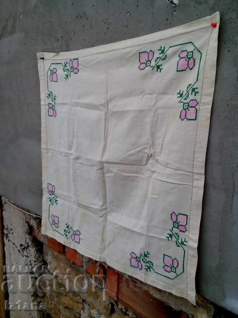 Παράδοση Παλιά κεντημένο τραπεζομάντιλο Παράδοση Παλιά κεντημένο τραπεζομάντιλο