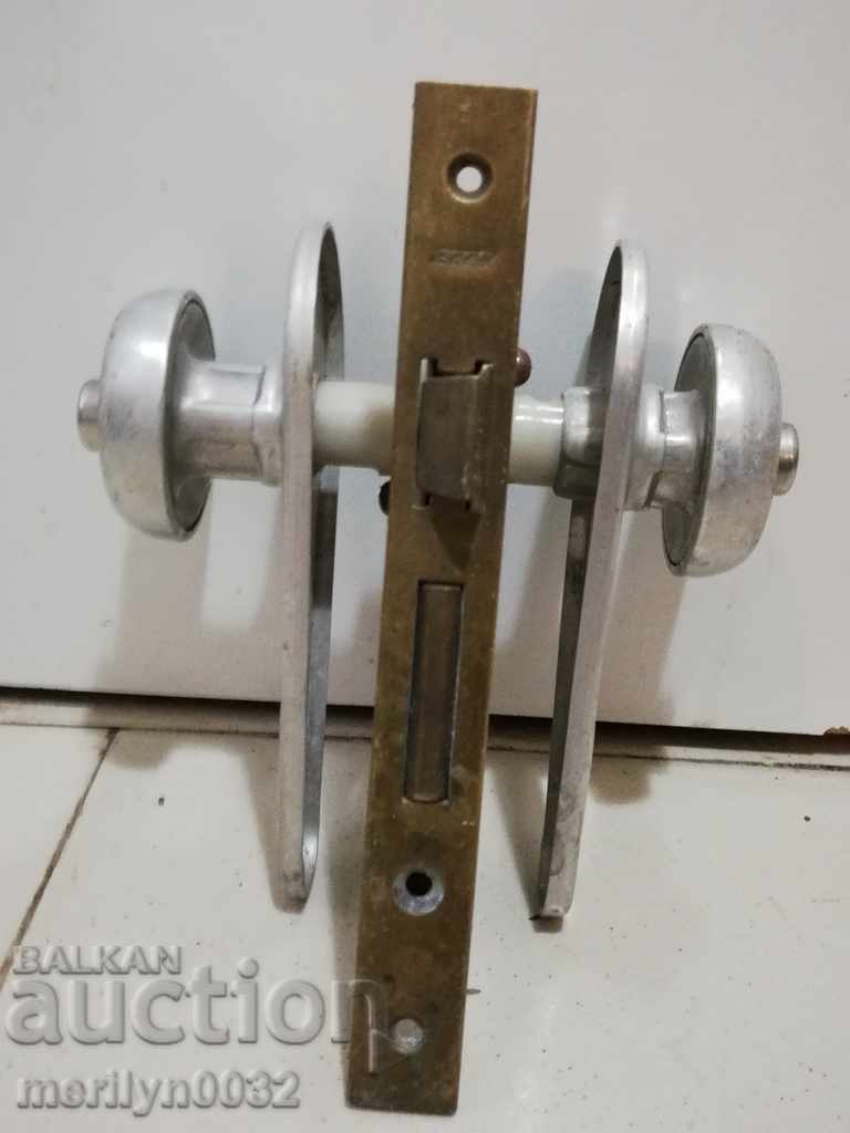 Old lock for door locking mechanism lock with price 48.00 BGN | € 24.54 Old lock for door locking mechanism lock with price 48.00 BGN | € 24.54