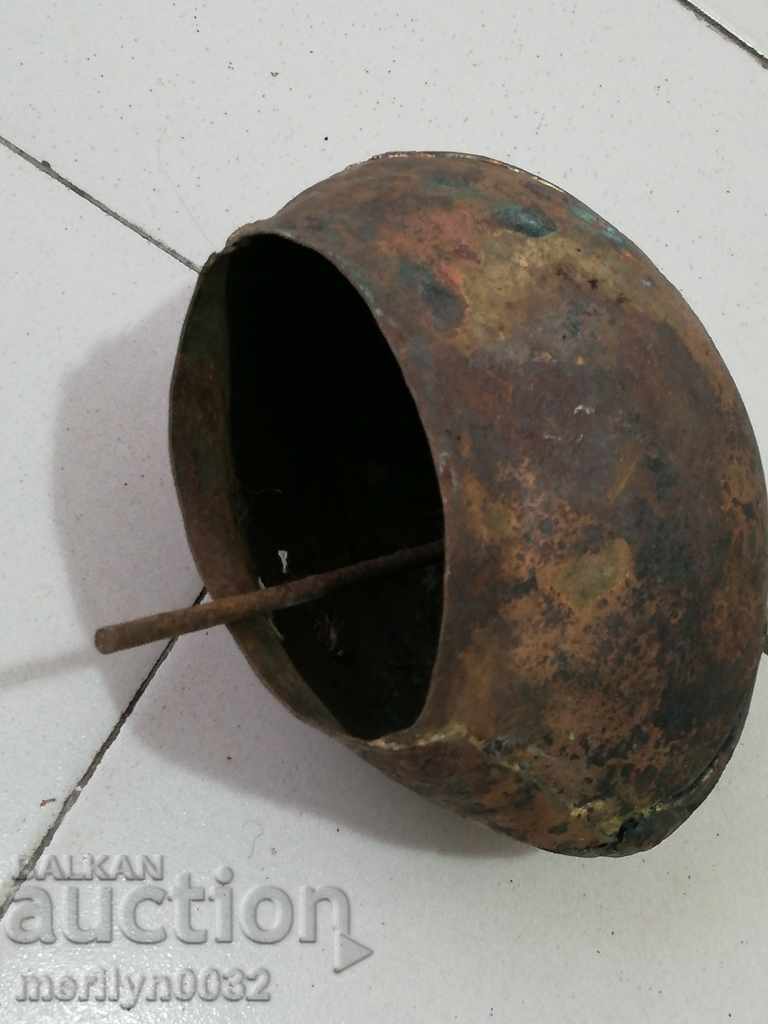 Auction  Old clapper, chan, tumbler bell
