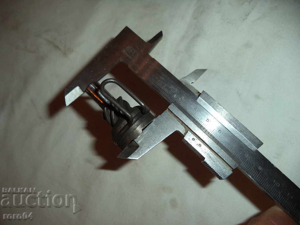 Аукцион ЛАПА , ПАЛЕЦ С ПРУЖИНА ЗА МАНИВЕЛА НА СКУТЕР - ДЕЙСТВАЩ Аукцион ЛАПА , ПАЛЕЦ С ПРУЖИНА ЗА МАНИВЕЛА НА СКУТЕР - ДЕЙСТВАЩ