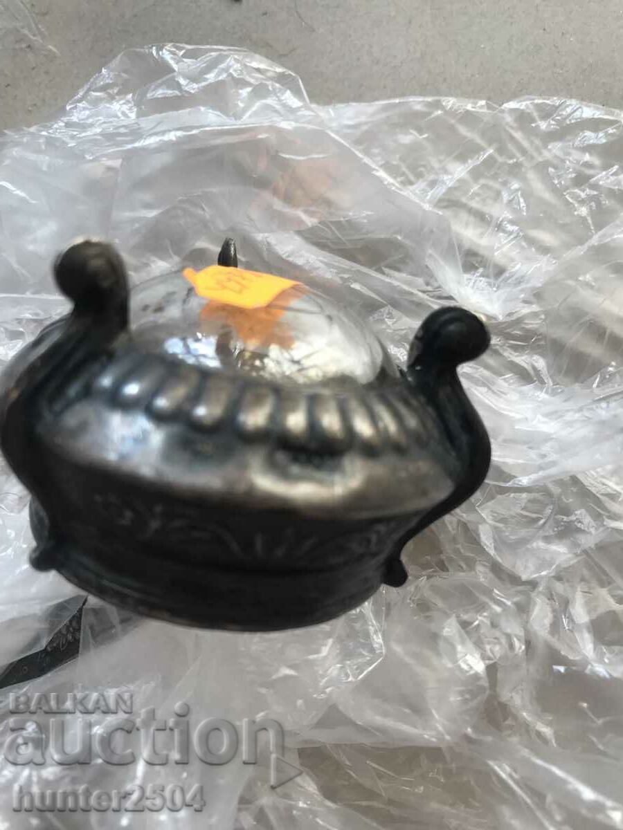 Vas pentru caviar, muștar, sticlă masivă, argintată + linguriță cu preț € 17.95 | 35.11 BGN Vas pentru caviar, muștar, sticlă masivă, argintată + linguriță cu preț € 17.95 | 35.11 BGN