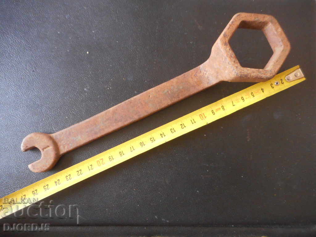 Old key - 5 Old key - 5