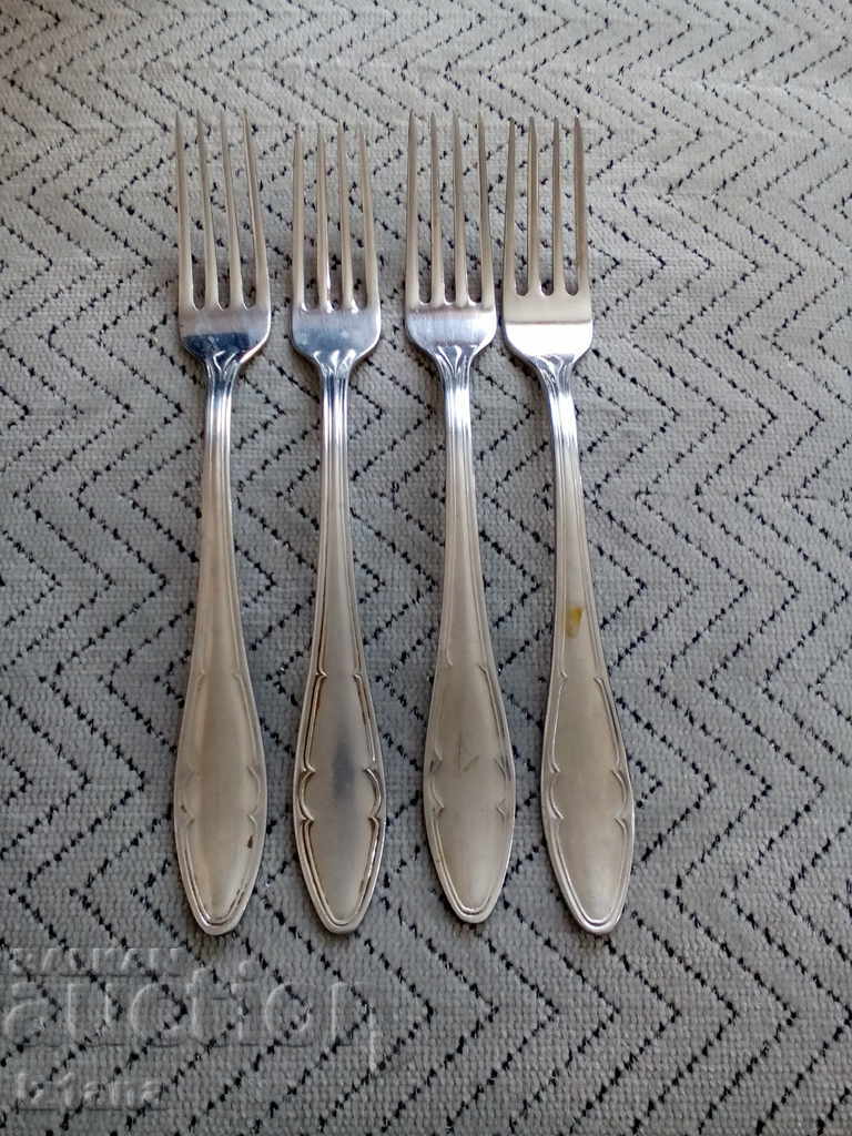 Old fork, fork P. Denev