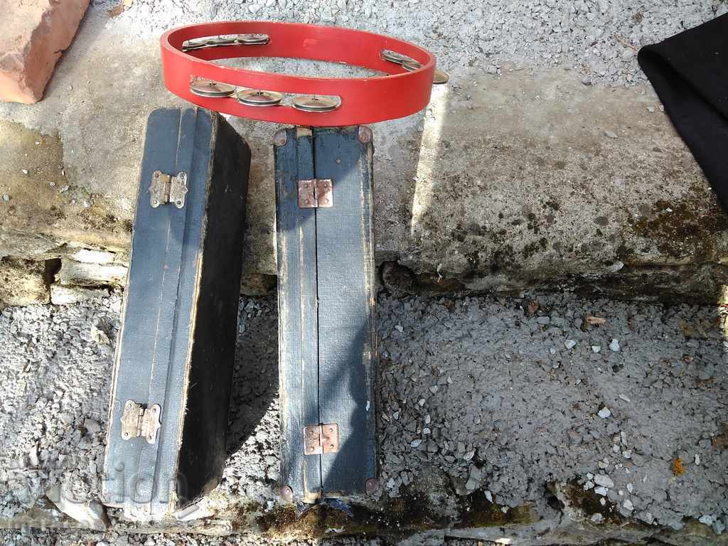 Auction Clarinet case and musical daire Auction Clarinet case and musical daire